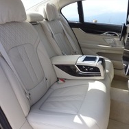BMW 740i