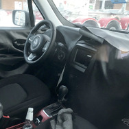ジープ レネゲード 改良新型スクープ写真