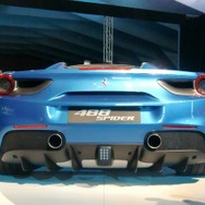 フェラーリ 488 スパイダー