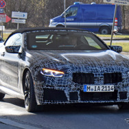 BMW M8カブリオレ スクープ写真