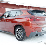 BMW X2 M235i スクープ写真