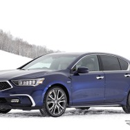ホンダ レジェンド 新型（マイナーチェンジモデル）で豪雪の鷹栖試験場を走った