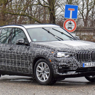 BMW X5 次期型スクープ写真