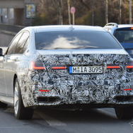 BMW 7シリーズ 改良新型スクープ写真
