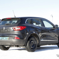 ルノーの新型フラッグシップSUV、開発車両をスクープ