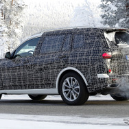 BMW X7 スクープ写真