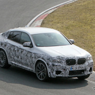 BMW X4M スクープ写真