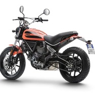 ドゥカティスクランブラー Sixty2