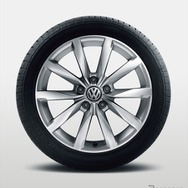 VW ゴルフ TSIコンフォートライン テックエディション 17インチアルミホイール