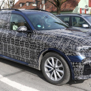 BMW X7 スクープ写真