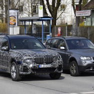 BMW X7 スクープ写真