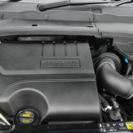 ジャガー E-PACE P250