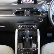 マツダ CX-5 2.5リットルガソリン