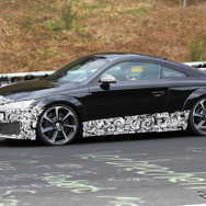 アウディ TT RS 改良新型スクープ写真