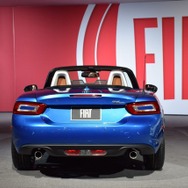 フィアット 124スパイダー（ロサンゼルスモーターショー15）