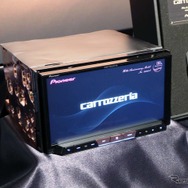 80周年記念モデルにはAVIC-CZ902XSが組み合わせられた