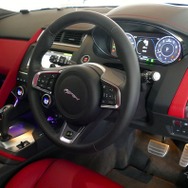 ジャガー E-PACE R-DYNAMIC HSE 2.0L P250