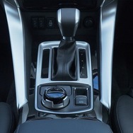 三菱パジェロスポーツ新型