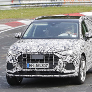 アウディ RS Q3 次期型スクープ写真