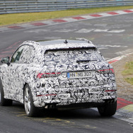 アウディ RS Q3 次期型スクープ写真