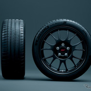 スバル WRX STI TYPE RA-R