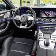 メルセデスAMG GT 4ドアクーペ