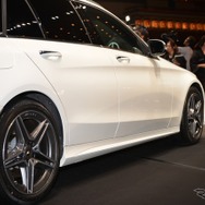 メルセデスベンツ 改良新型 Cクラス ステーションワゴン（C200 アバンギャルド AMGライン）