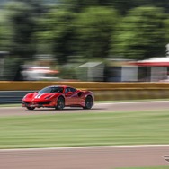 フェラーリ 488ピスタ