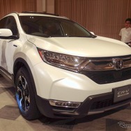 ホンダCR-V新型のハイブリッド仕様