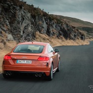 アウディ TTS 改良新型 海外試乗