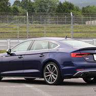 アウディ S5スポーツバック 新型