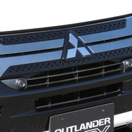 三菱 アウトランダー PHEV（プロトタイプ）
