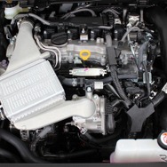 トヨタ カローラスポーツ