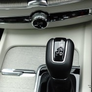 ボルボ XC60 D4