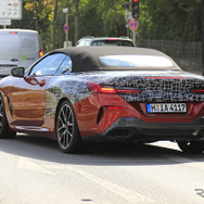 BMW 8シリーズカブリオレ（M850i）スクープ写真