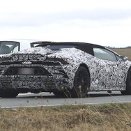 ランボルギーニ ウラカンスパイダー 改良新型スクープ写真