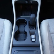 ボルボ XC40 T4モメンタムAWD