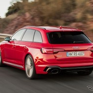 アウディ RS4アバント
