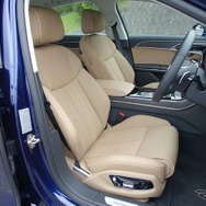 アウディ A8 新型