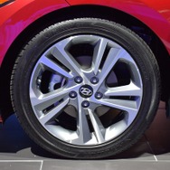 ヒュンダイ エラントラ 新型（ロサンゼルスモーターショー15）