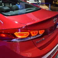 ヒュンダイ エラントラ 新型（ロサンゼルスモーターショー15）