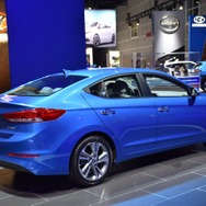 ヒュンダイ エラントラ 新型（ロサンゼルスモーターショー15）