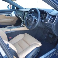 ボルボ V90クロスカントリー