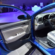 ヒュンダイ エラントラ 新型（ロサンゼルスモーターショー15）