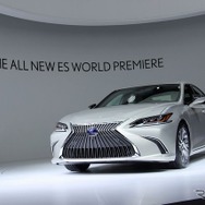 レクサスES新型（北京モーターショー2018）