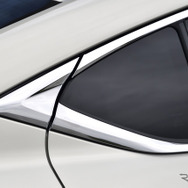 レクサス ES 新型（ES300h）