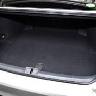 レクサス ES 新型（ES300h）