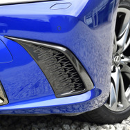 レクサス ES 新型（ES300h F SPORT）