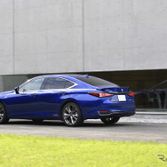 レクサス ES 新型（ES300h F SPORT）