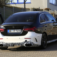 メルセデスAMG A35 セダンスクープ写真